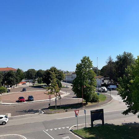 Padova Apartment Sarmeola Bagian luar foto