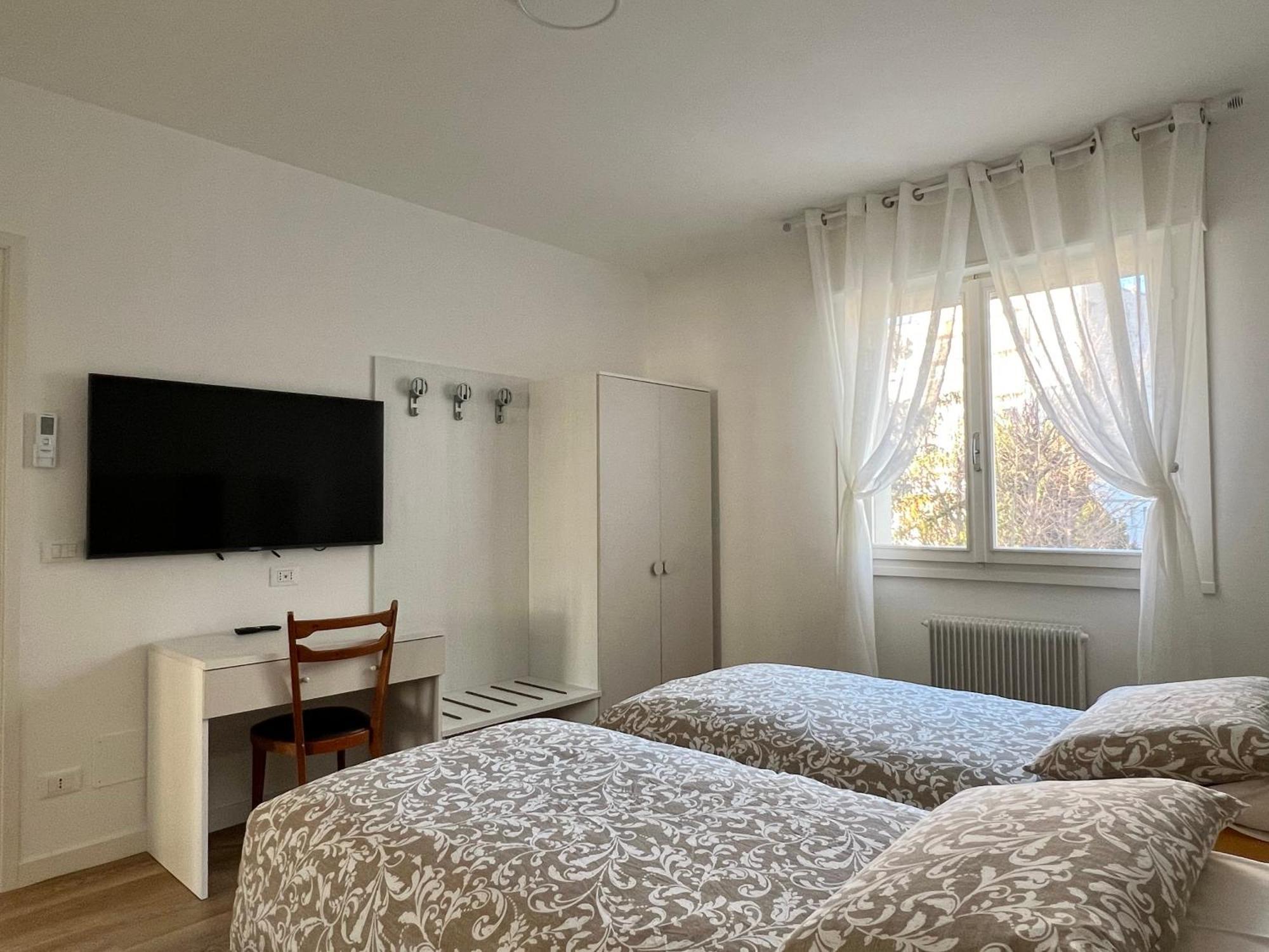 Padova Apartment Sarmeola Bagian luar foto